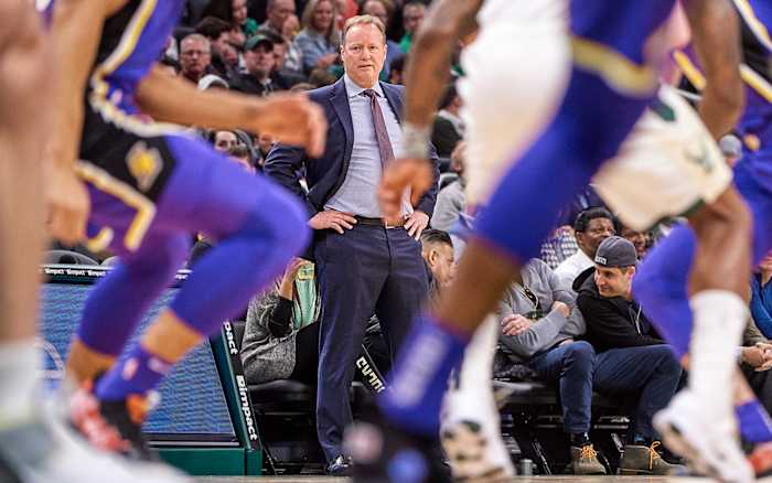 mike-budenholzer-bucks.jpg